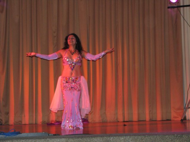 Academia de Danzas Arabes Bellynesian