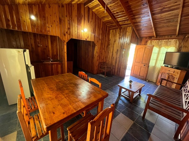 Piscina Cabañas La Bahía Verde, alojamiento cerca de Iquique, Tarapacá