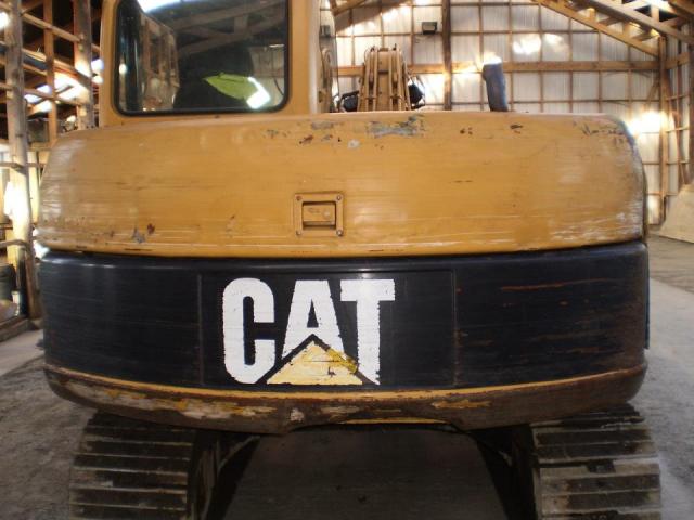 Camión desabollado y pintado