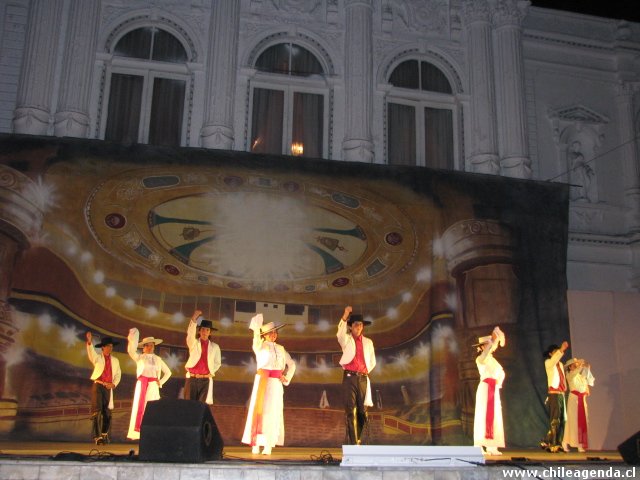 Grupo Folclorico Wayna Wara