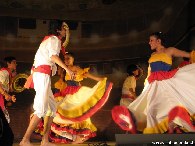 Grupo Folclorico Wayna Wara