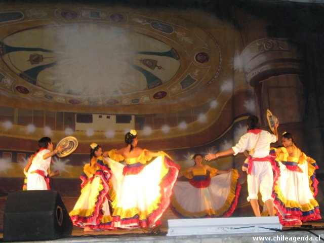 Grupo Folclorico Wayna Wara