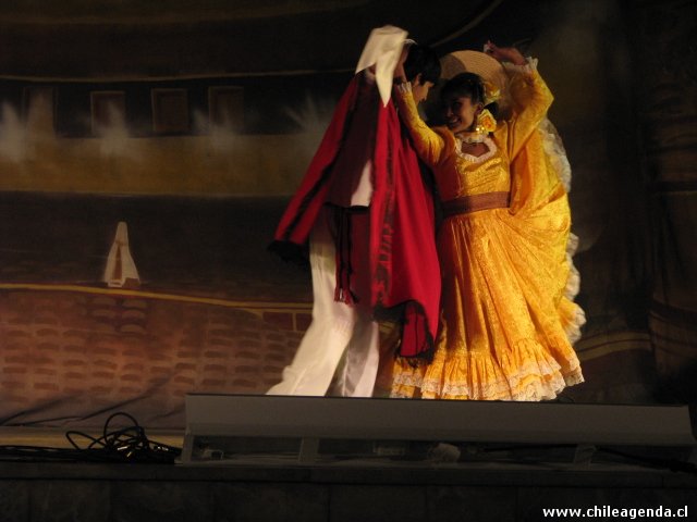 Grupo Folclorico Wayna Wara