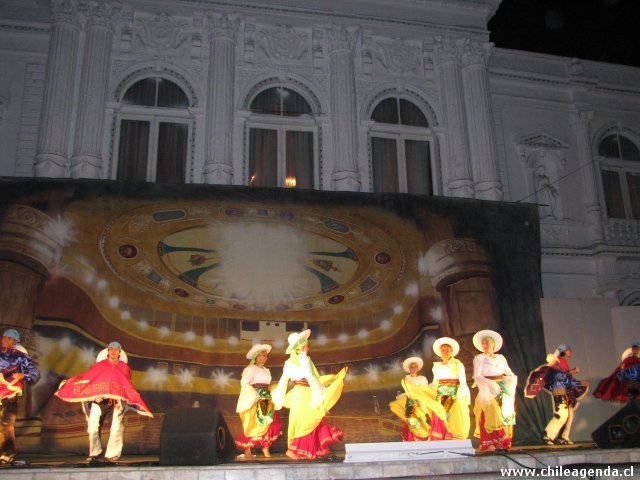 Grupo Folclorico Wayna Wara