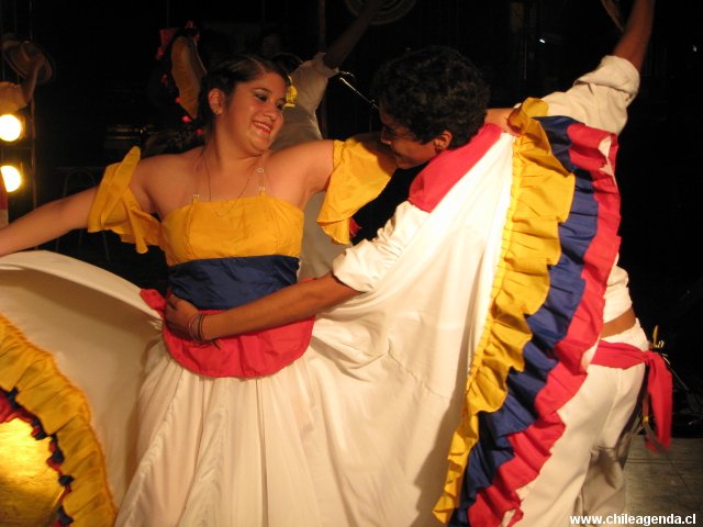 Grupo Folclorico Wayna Wara