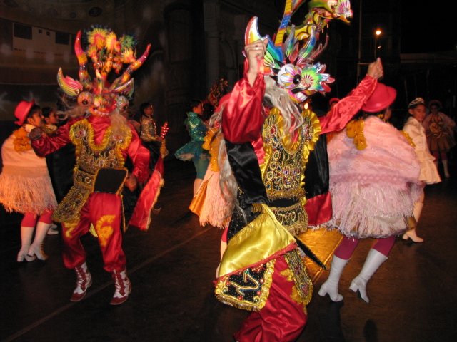 Grupo Folclorico Wayna Wara