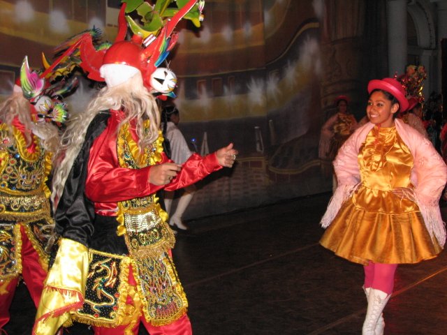 Grupo Folclorico Wayna Wara