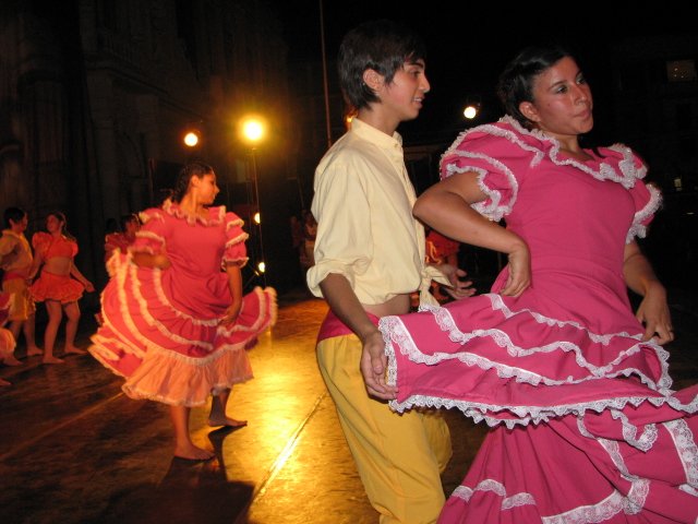 Grupo Folclorico Wayna Wara