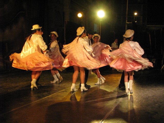 Grupo Folclorico Wayna Wara