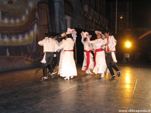 Grupo Folclorico Wayna Wara