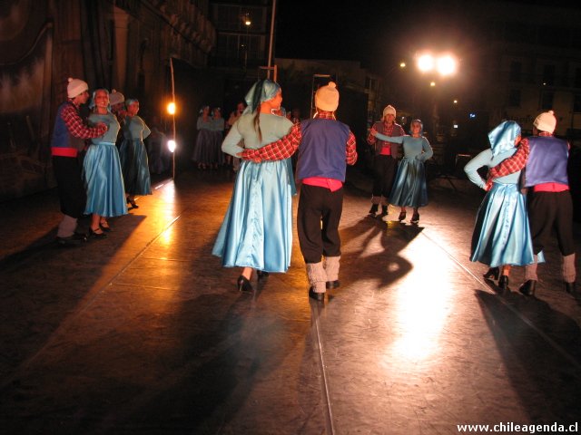 Grupo Folclorico Wayna Wara