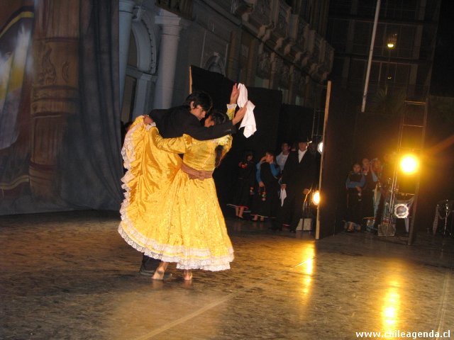 Grupo Folclorico Wayna Wara