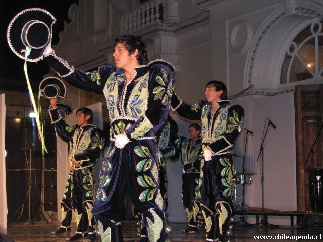 Grupo Folclorico Wayna Wara