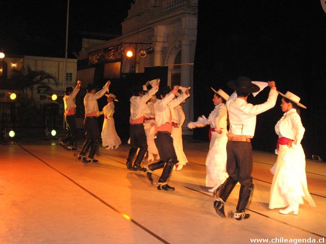 Grupo Folclorico Wayna Wara