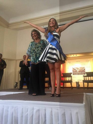 Luli Love Modelo Chilena