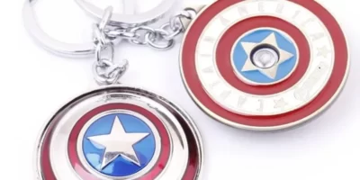 Llavero del Capitán América Giratorio